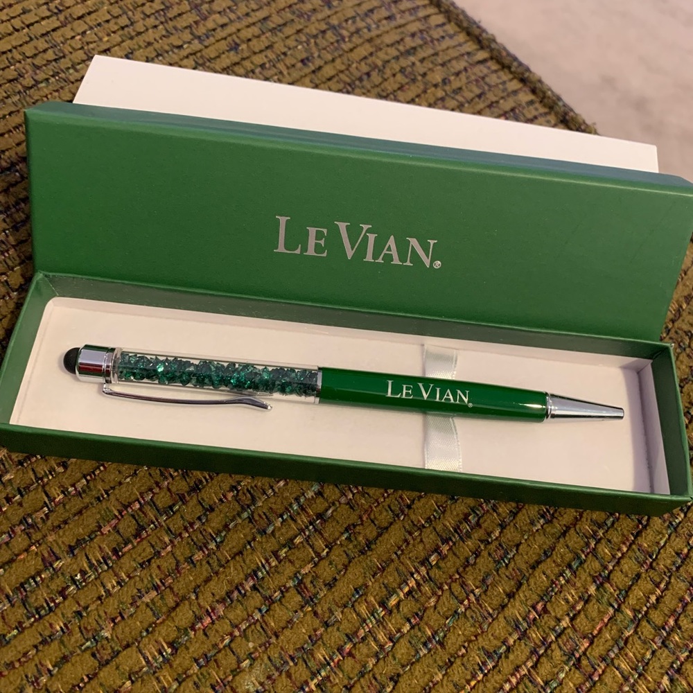 Collectibile LeVian Emerald Themed Crystal Pen - Picture 2 of 2